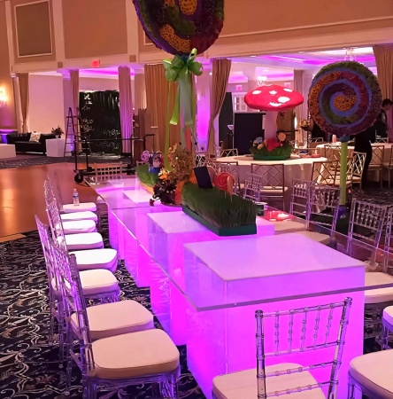 Светильник Куб 35 с питанием от АКБ, RGB Светильник Куб 35 с питанием от АКБ, RGB