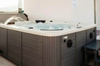 Гидромассажный бассейн Sunrans SR808 Гидромассажный бассейн Sunrans SR808